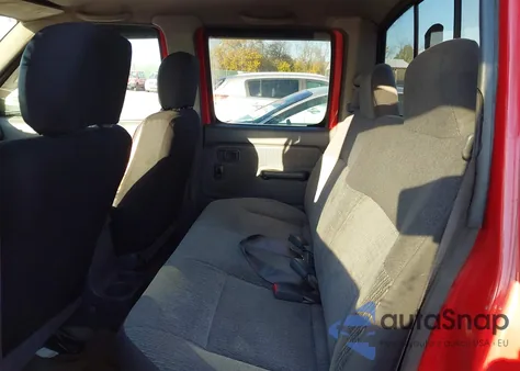 2000 Nissan Frontier Se-V6/Xe-V6 from USA, damaged, VIN 1N6ED27Y7YC352534